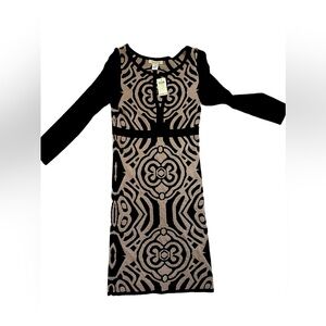 Black and gold tunic dress. Size small. Arden B.